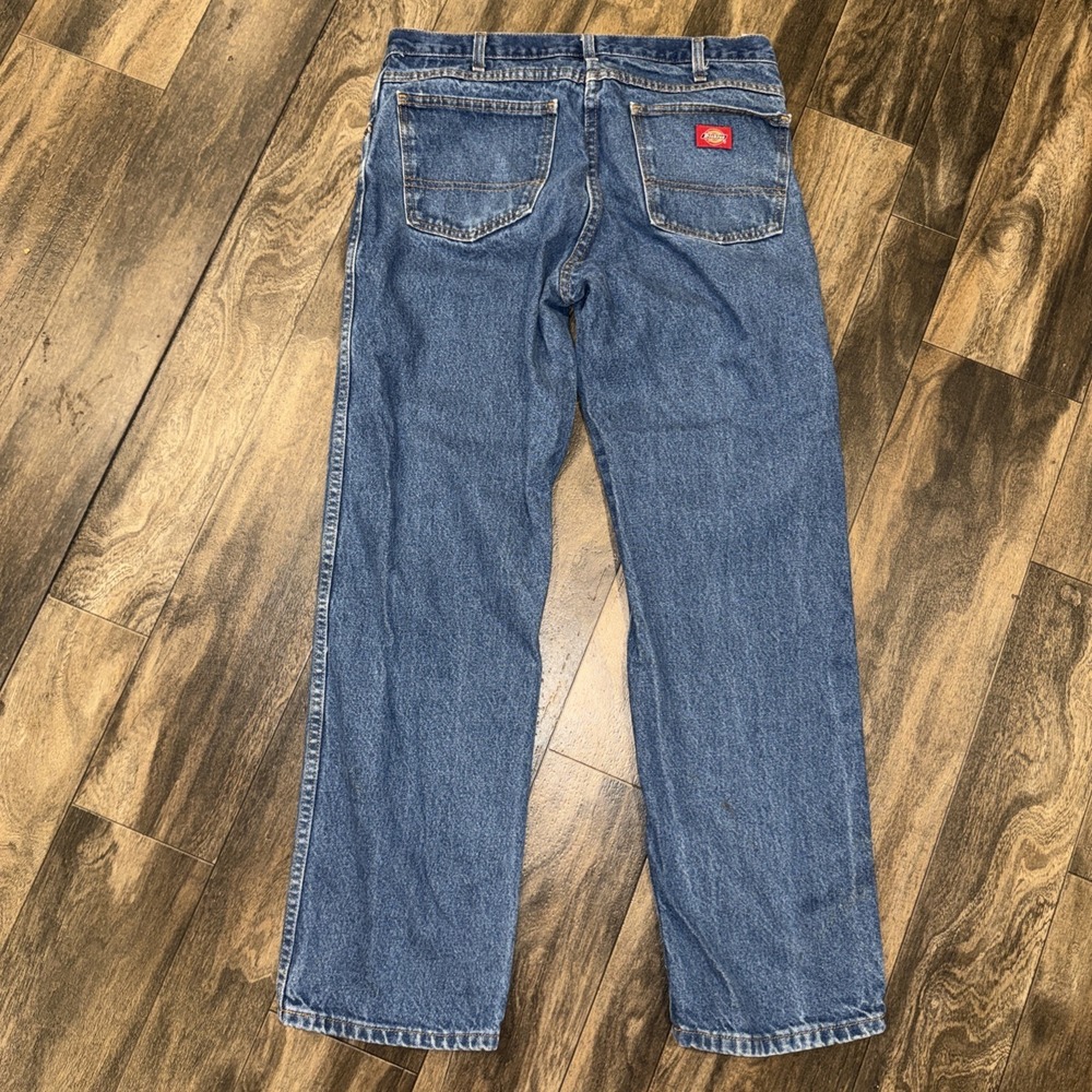 Dickies Relaxed Fit Straight Leg‎ Medium Wash Denim Jeans Men's Size 34x32